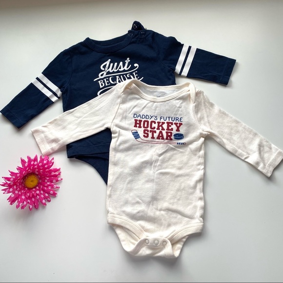 Two Long Sleeve Joe Fresh Sport / Hockey themed Onesies Size 3-6m - Picture 1 of 5